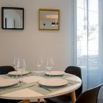 Douces Nuits Caennaises - Parking Prive Inclus, Centre