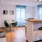 Douces Nuits Caennaises - Parking Prive Inclus, Centre Appartement Caen