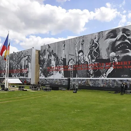 Apartmán Douces Nuits Caennaises - Parking Prive Inclus, Centre *