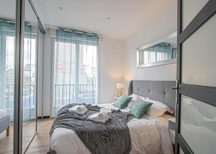 Appartement Douces Nuits Caennaises - Parking Privé Inclus, Centre Caen