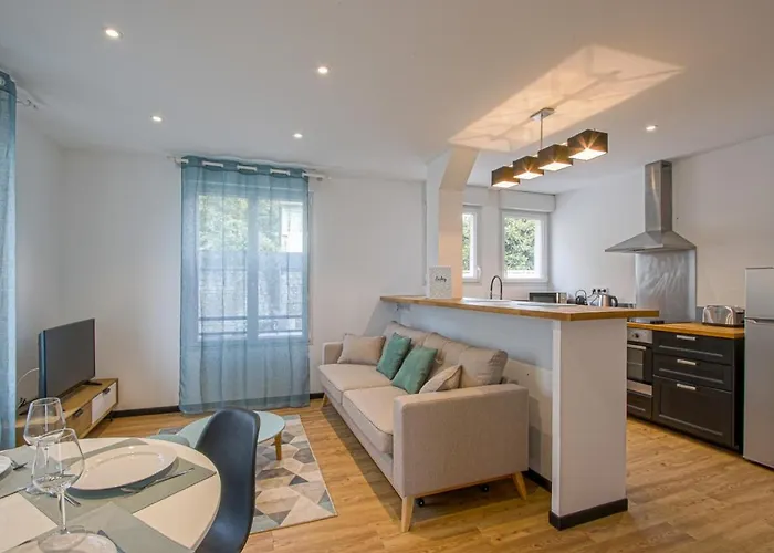 Douces Nuits Caennaises - Parking Prive Inclus, Centre Caen